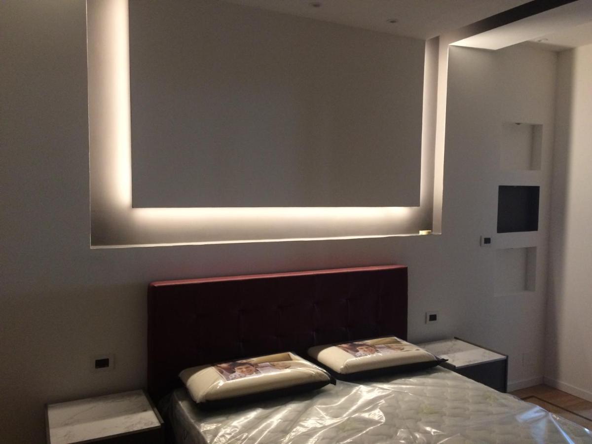 Bilocale_Torino_Deluxe Apartman Szoba fotó